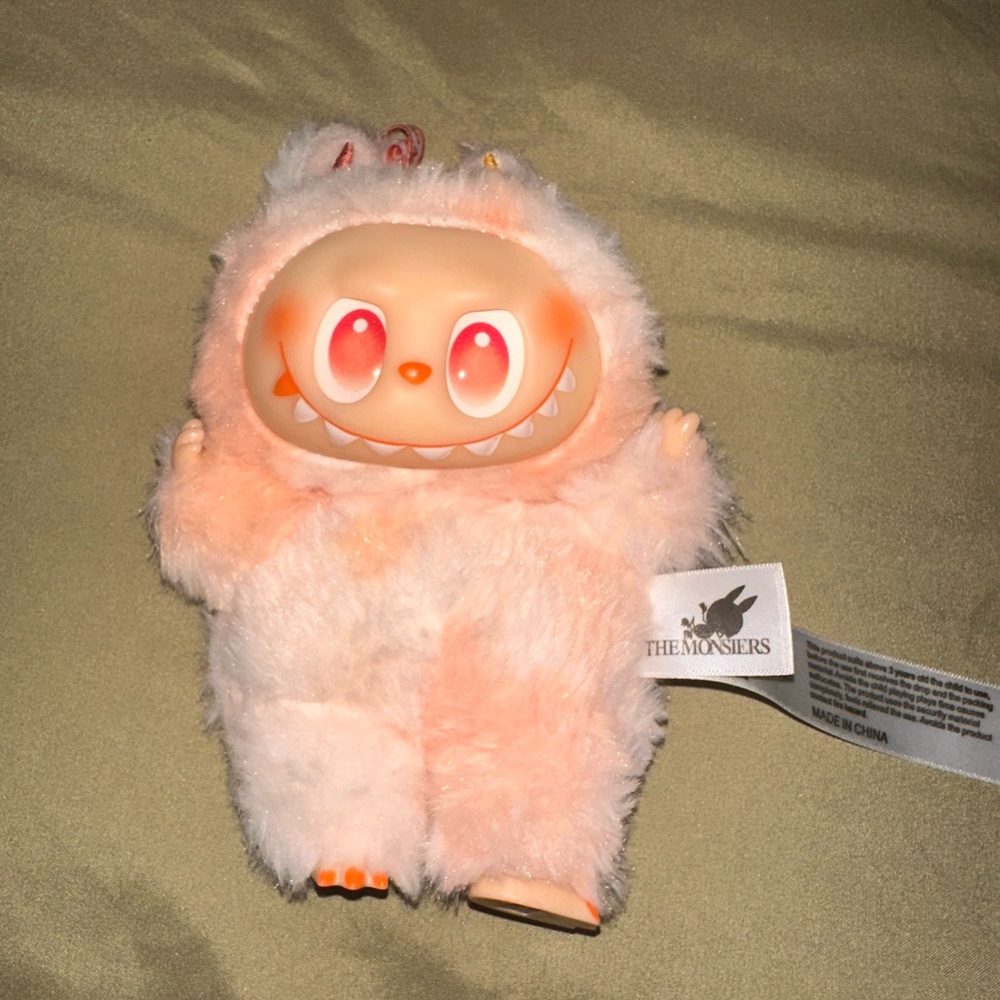 The Monsters Plush Lafufu- Big Into Energy Series